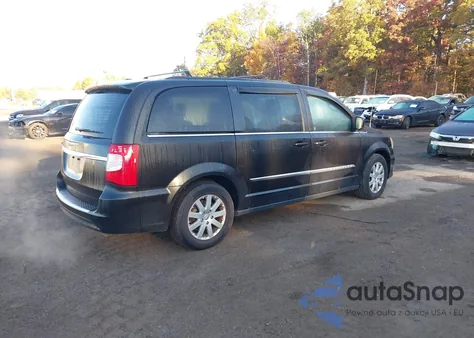 2016 Chrysler Town & Country Touring z USA, uszkodzony, nr VIN 2C4RC1BG5GR165332